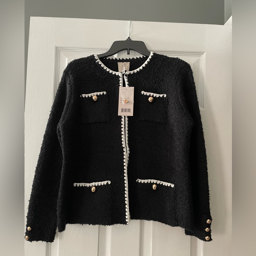 NWT - Beautiful black and white with gold accents Women’s sweater